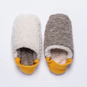 KoloHouseShoes Japanese Reversible House Shoes